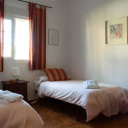 Chalet Alegria Con Piscina Y Wifi Holiday home *